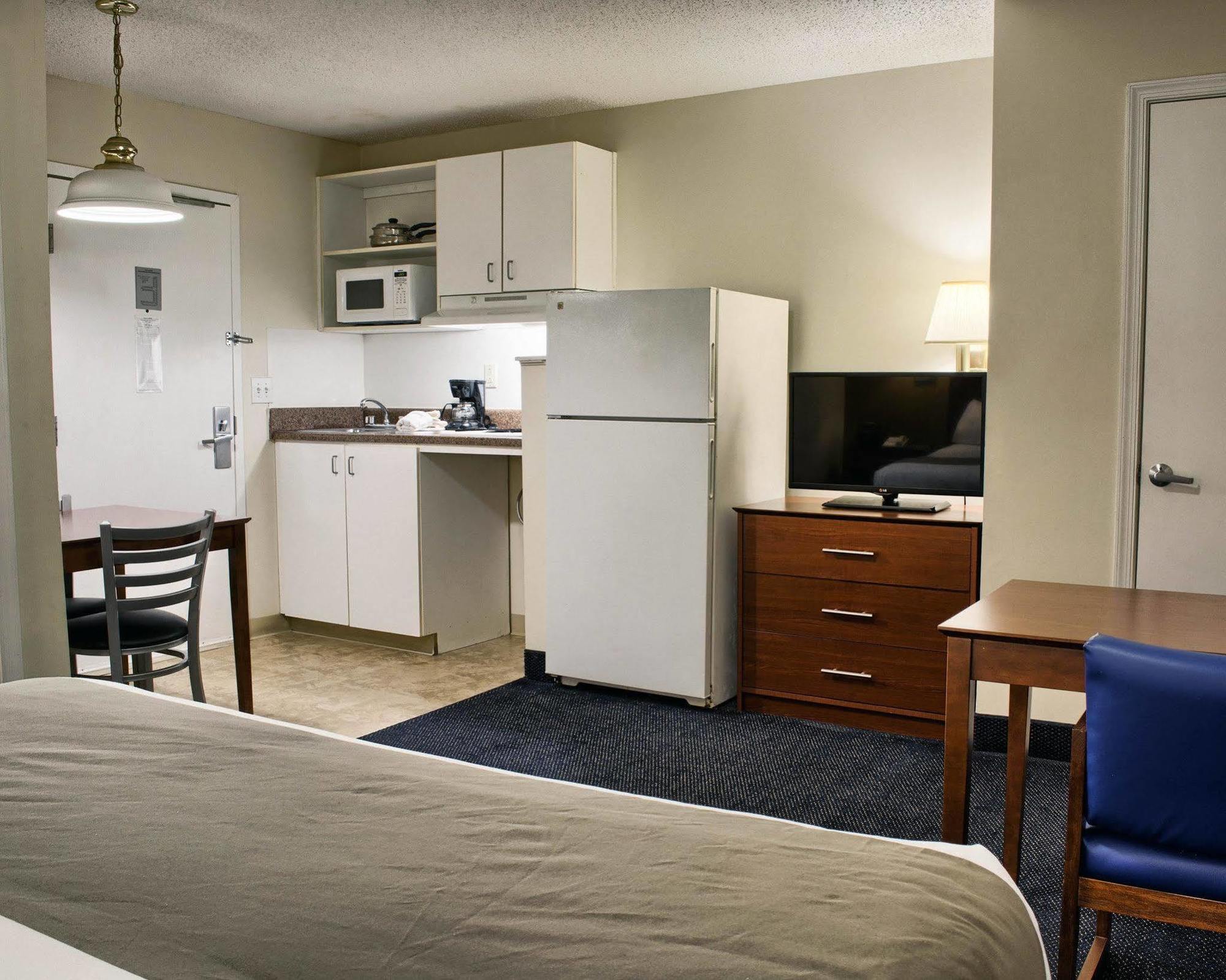 Motel 6-Richmond, Va - I-64 West Henrico Eksteriør bilde